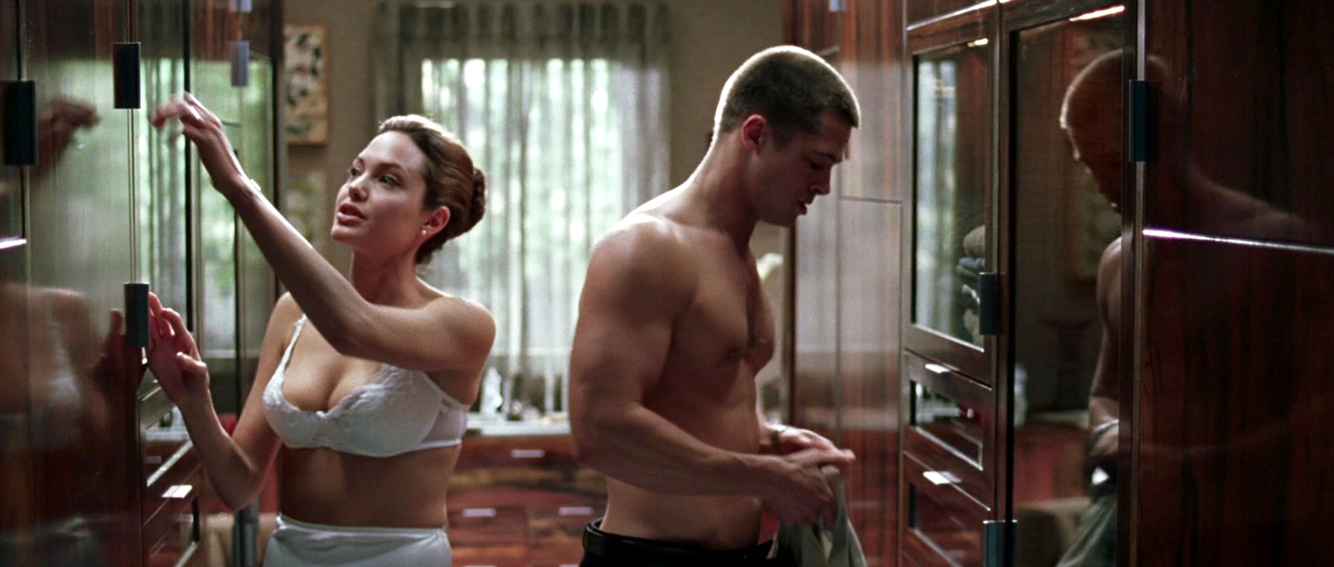 Angelina Jolie & Brad Pitt @ Mr. & Mrs. Smith